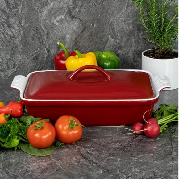 3-Qt. Rectangular Covered Casserole ( new with box) - Picture 6 of 8